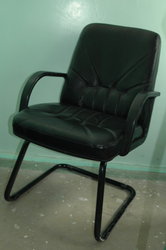продам кожаные офисные кресла